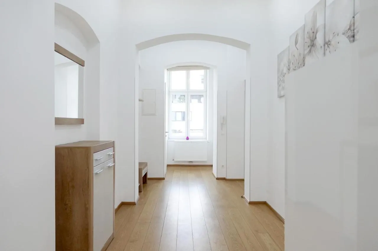 Apartments 4 You Red Star 8 Vienna