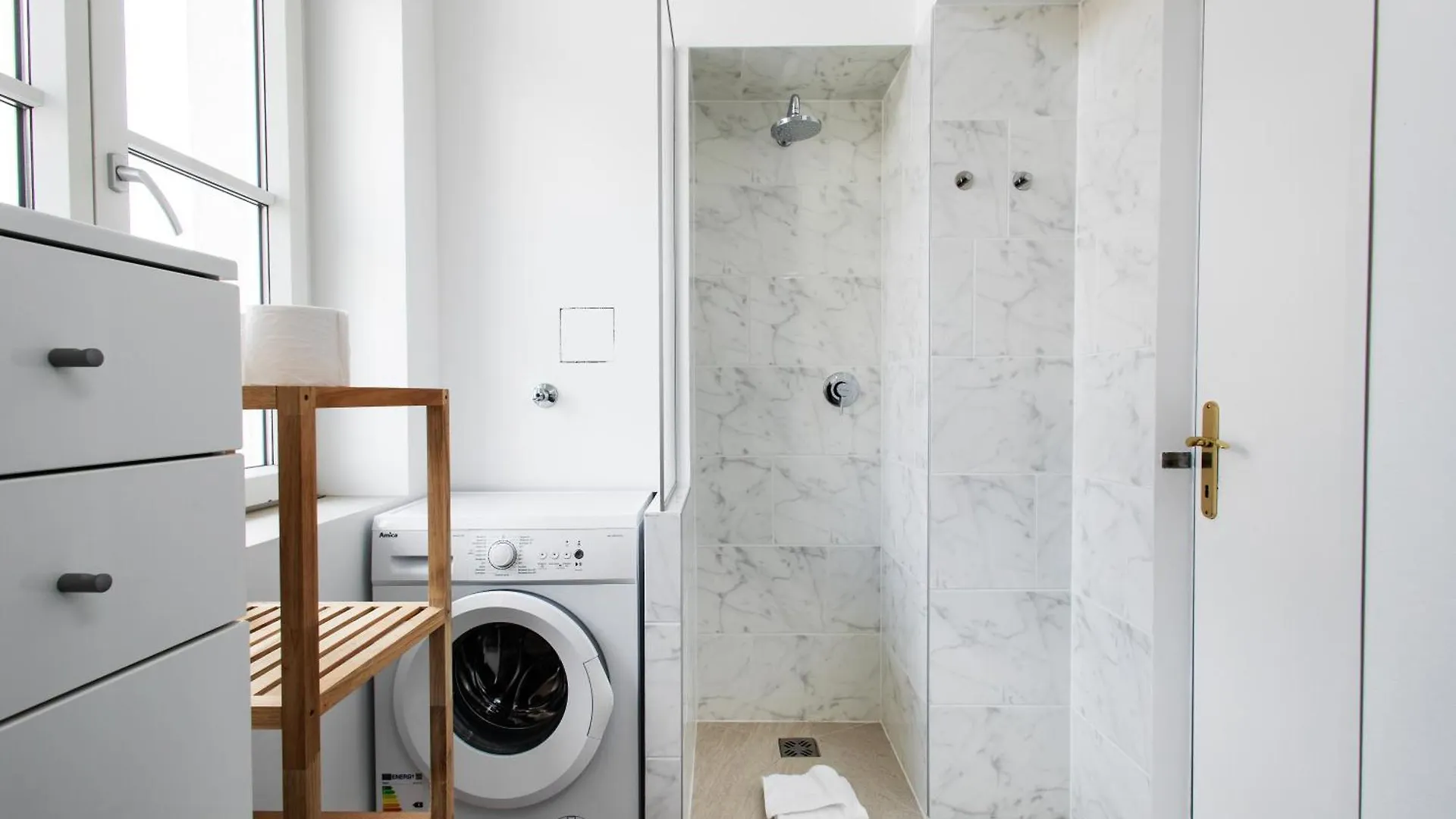 Apartments 4 You Red Star 8 Vienna 0*,