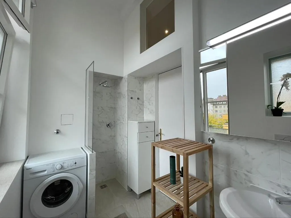 Apartments 4 You Red Star 8 Vienna 0*,  Austria
