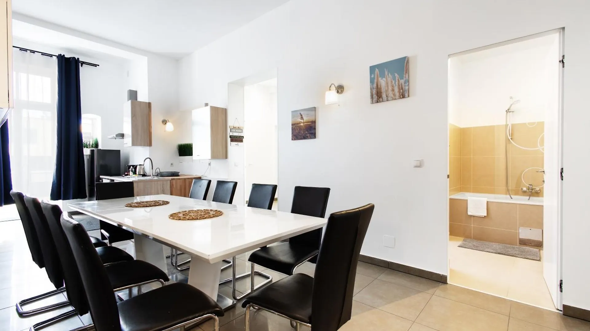 Apartments 4 You Red Star 8 Vienna Austria
