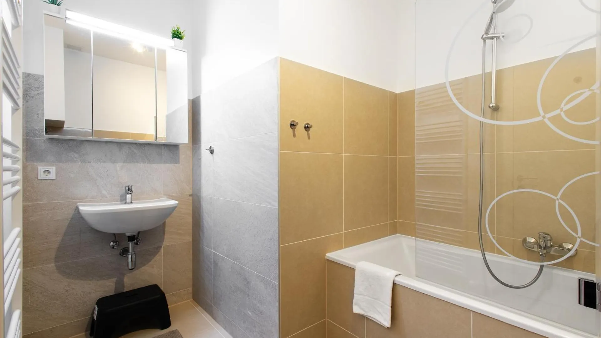 Apartments 4 You Red Star 8 Vienna