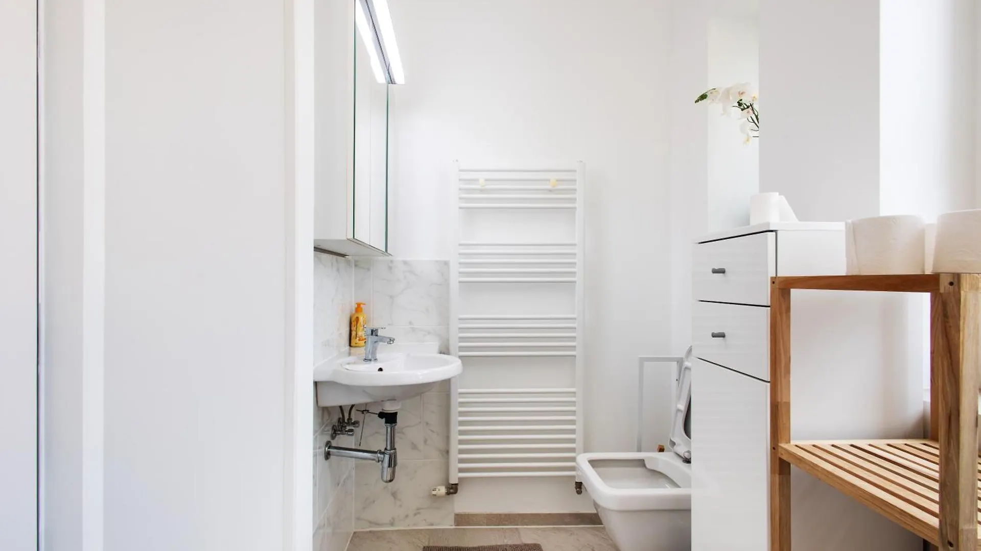 Apartments 4 You Red Star 8 Vienna Austria